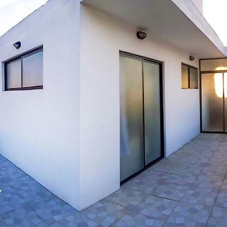 Motogaragem Apartment Урубиси Екстериор снимка